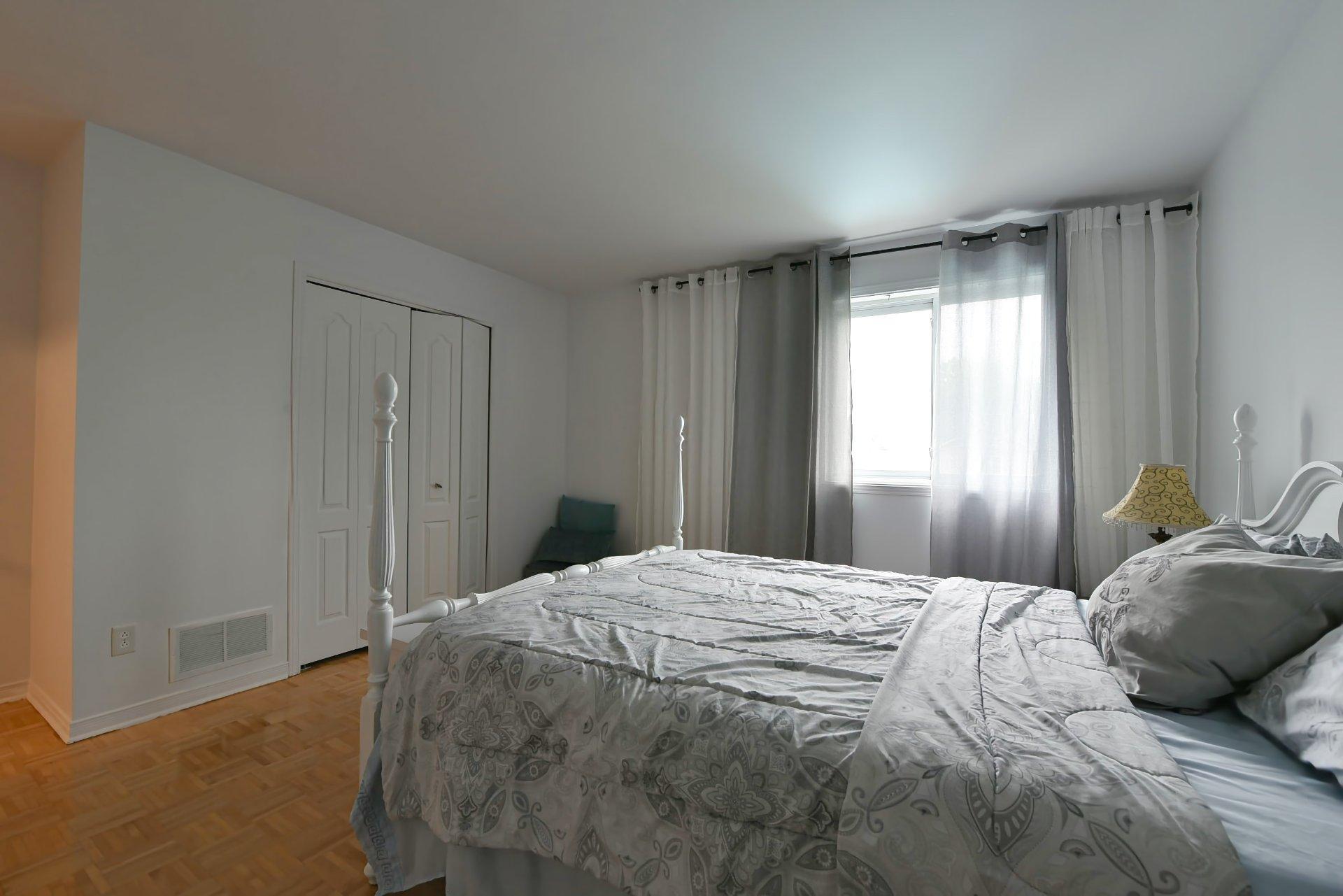 









580


Rue De Coubertin

,
Repentigny (Repentigny),




QC
J5Y3Z6

