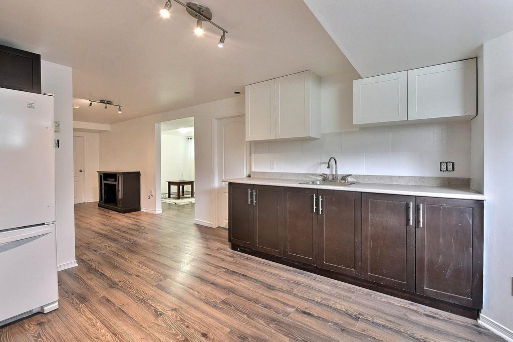 









580


Rue De Coubertin

,
Repentigny (Repentigny),




QC
J5Y3Z6

