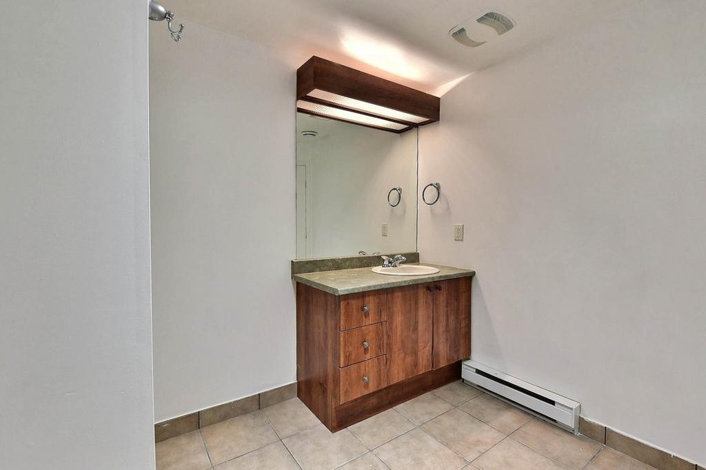 









580


Rue De Coubertin

,
Repentigny (Repentigny),




QC
J5Y3Z6


