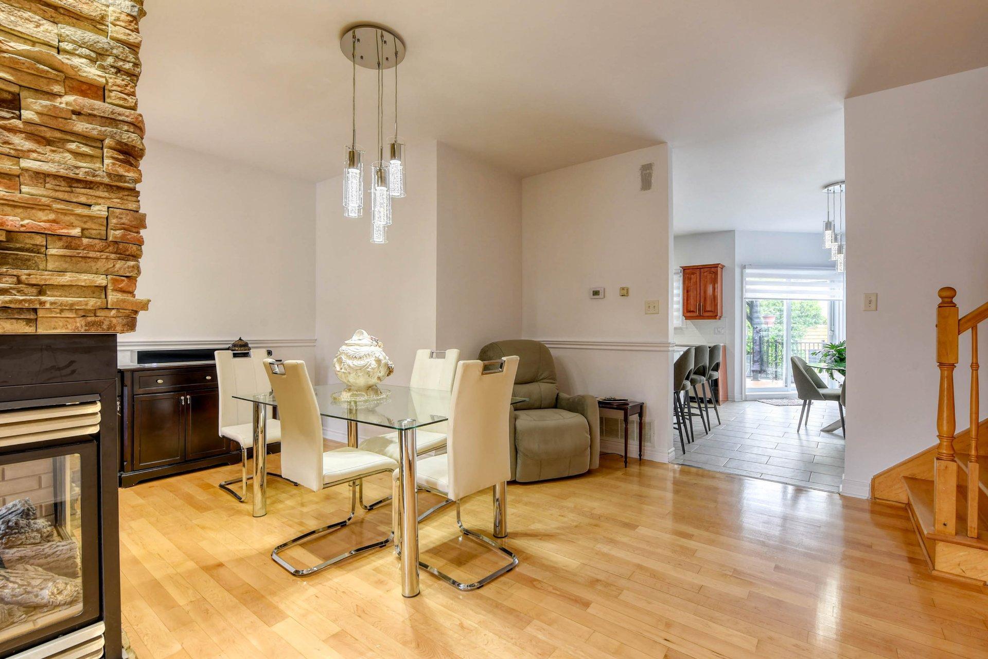 









580


Rue De Coubertin

,
Repentigny (Repentigny),




QC
J5Y3Z6

