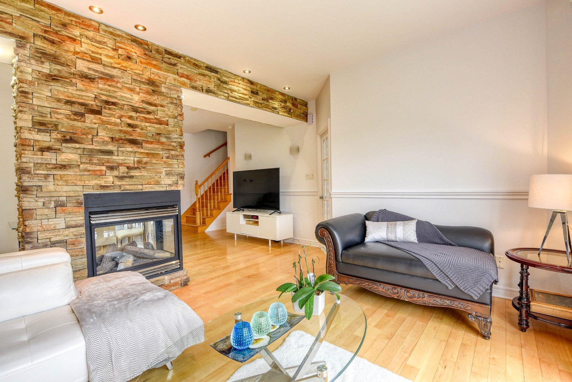 









580


Rue De Coubertin

,
Repentigny (Repentigny),




QC
J5Y3Z6

