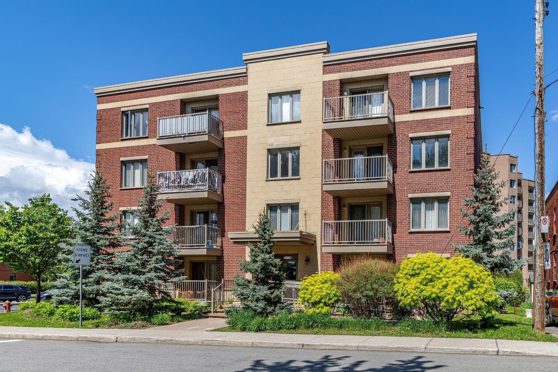 









995


Rue St-Germain

, 305,
Montréal (Saint-Laurent),




QC
H4L3S1

