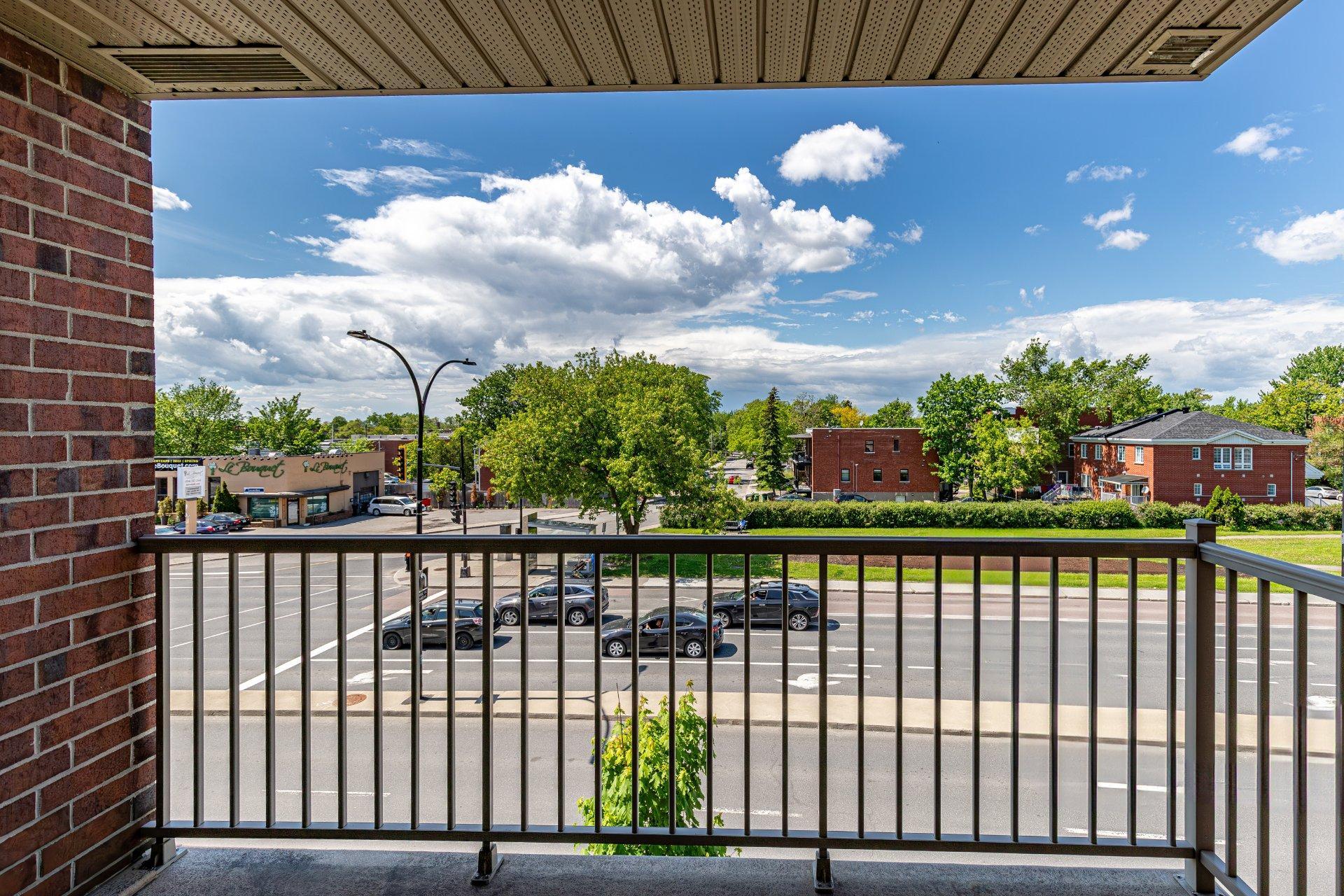 









995


Rue St-Germain

, 305,
Montréal (Saint-Laurent),




QC
H4L3S1

