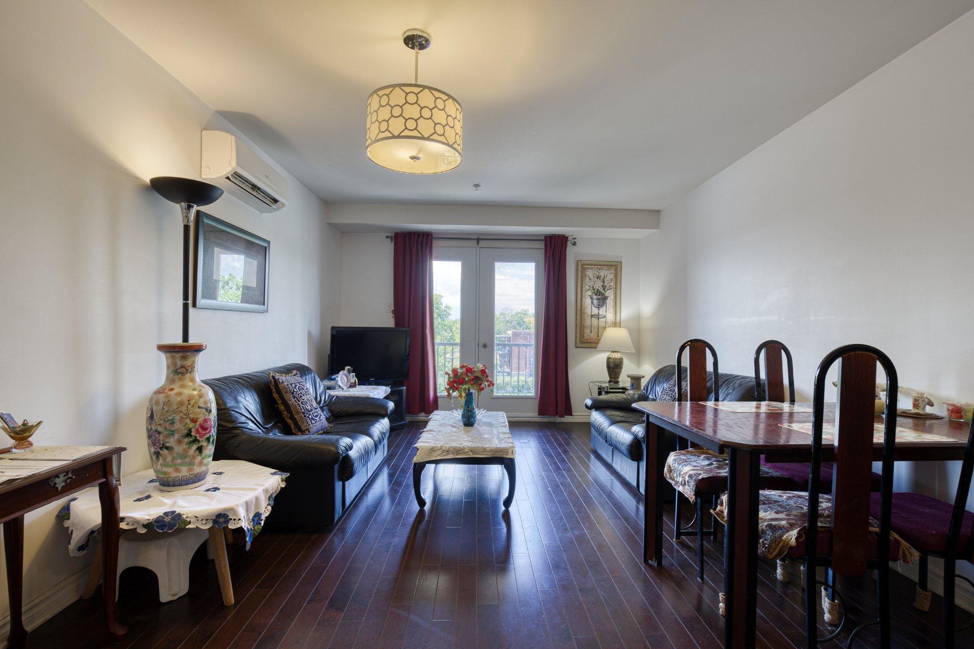 









995


Rue St-Germain

, 305,
Montréal (Saint-Laurent),




QC
H4L3S1

