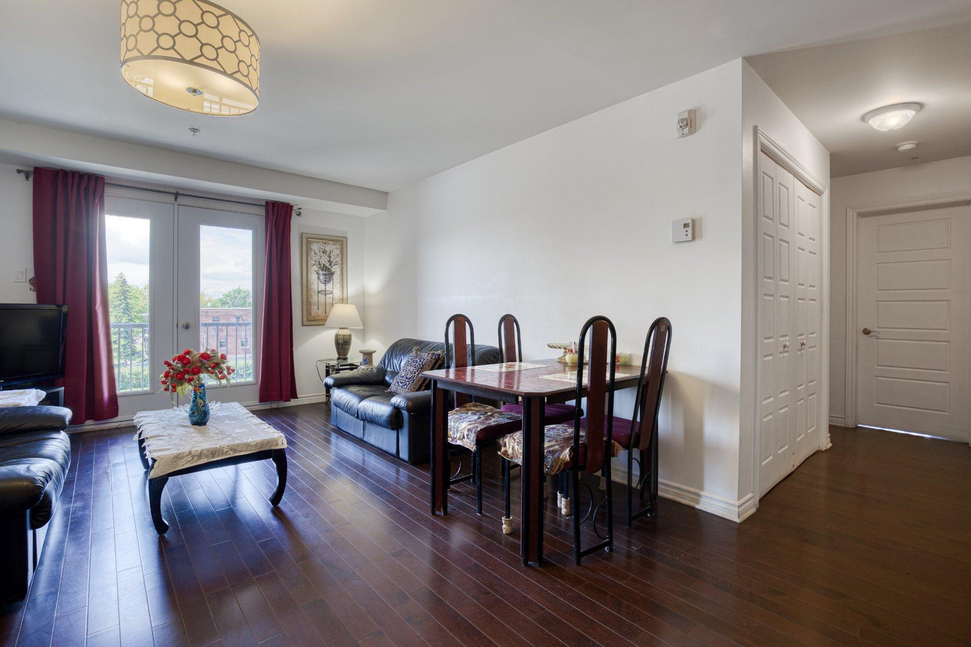 









995


Rue St-Germain

, 305,
Montréal (Saint-Laurent),




QC
H4L3S1


