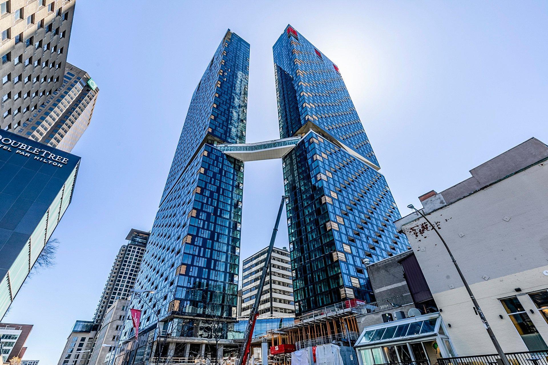 









1210


Rue Jeanne-Mance

, 4310,
Montréal (Ville-Marie),




QC
H2X1M1

