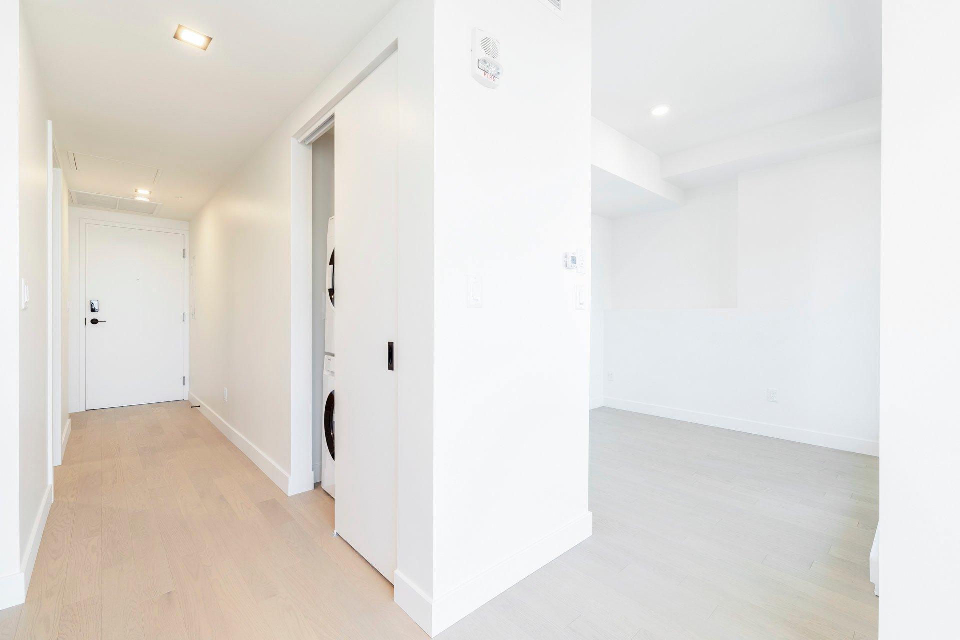 









1210


Rue Jeanne-Mance

, 4310,
Montréal (Ville-Marie),




QC
H2X1M1

