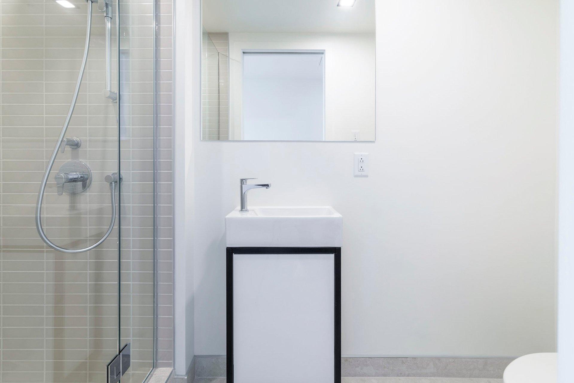 









1210


Rue Jeanne-Mance

, 4310,
Montréal (Ville-Marie),




QC
H2X1M1

