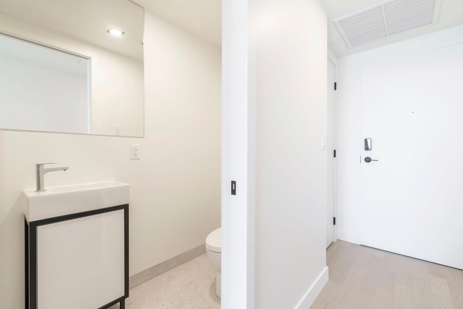 









1210


Rue Jeanne-Mance

, 4310,
Montréal (Ville-Marie),




QC
H2X1M1

