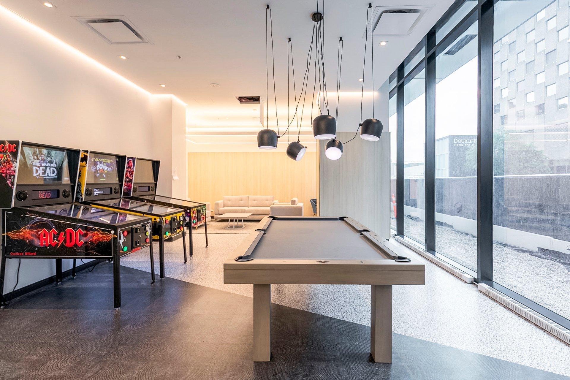 









1210


Rue Jeanne-Mance

, 4310,
Montréal (Ville-Marie),




QC
H2X1M1

