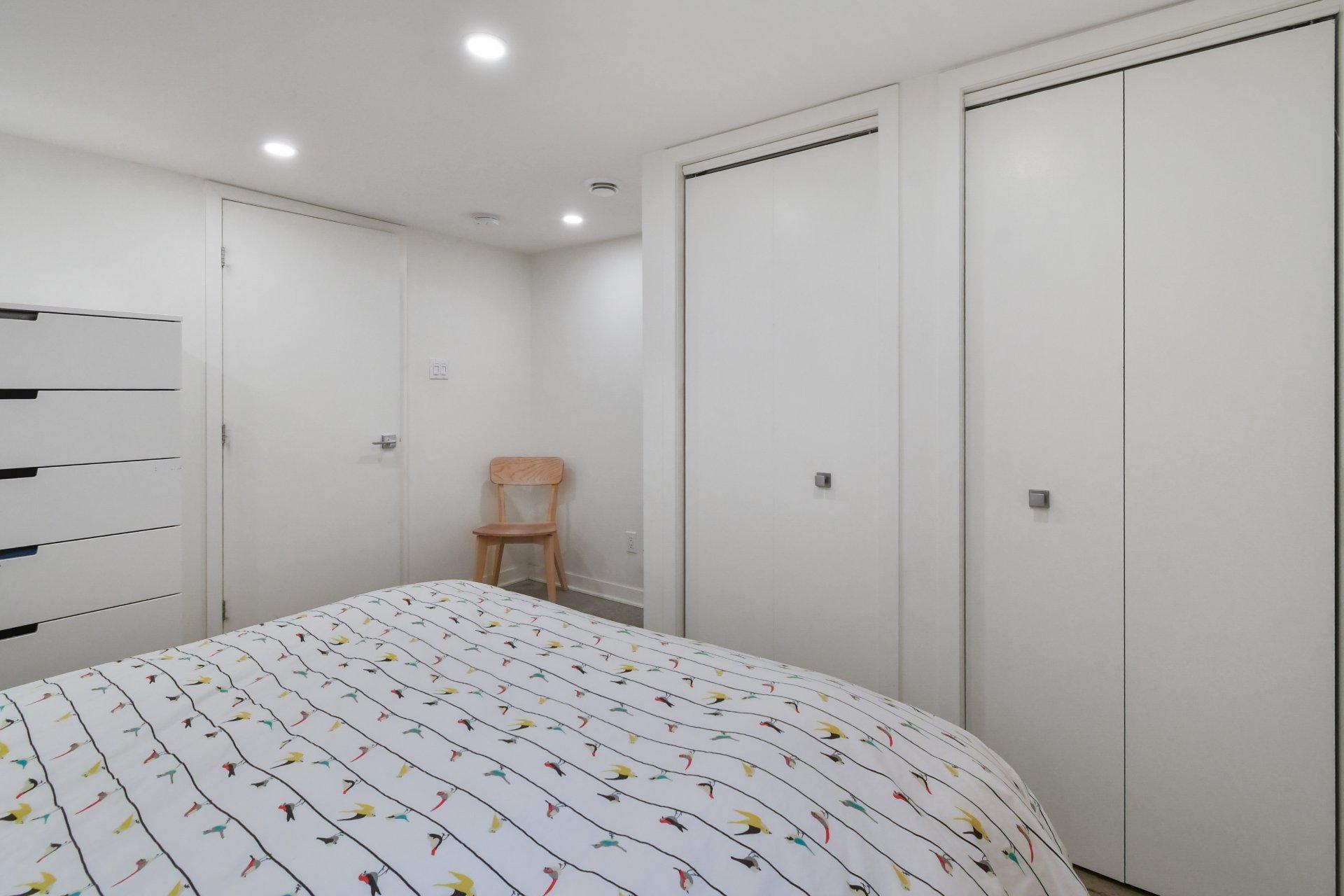 









7507


Rue Boyer

,
Montréal (Villeray/Saint-Michel/Parc-Extension),




QC
H2R2R9

