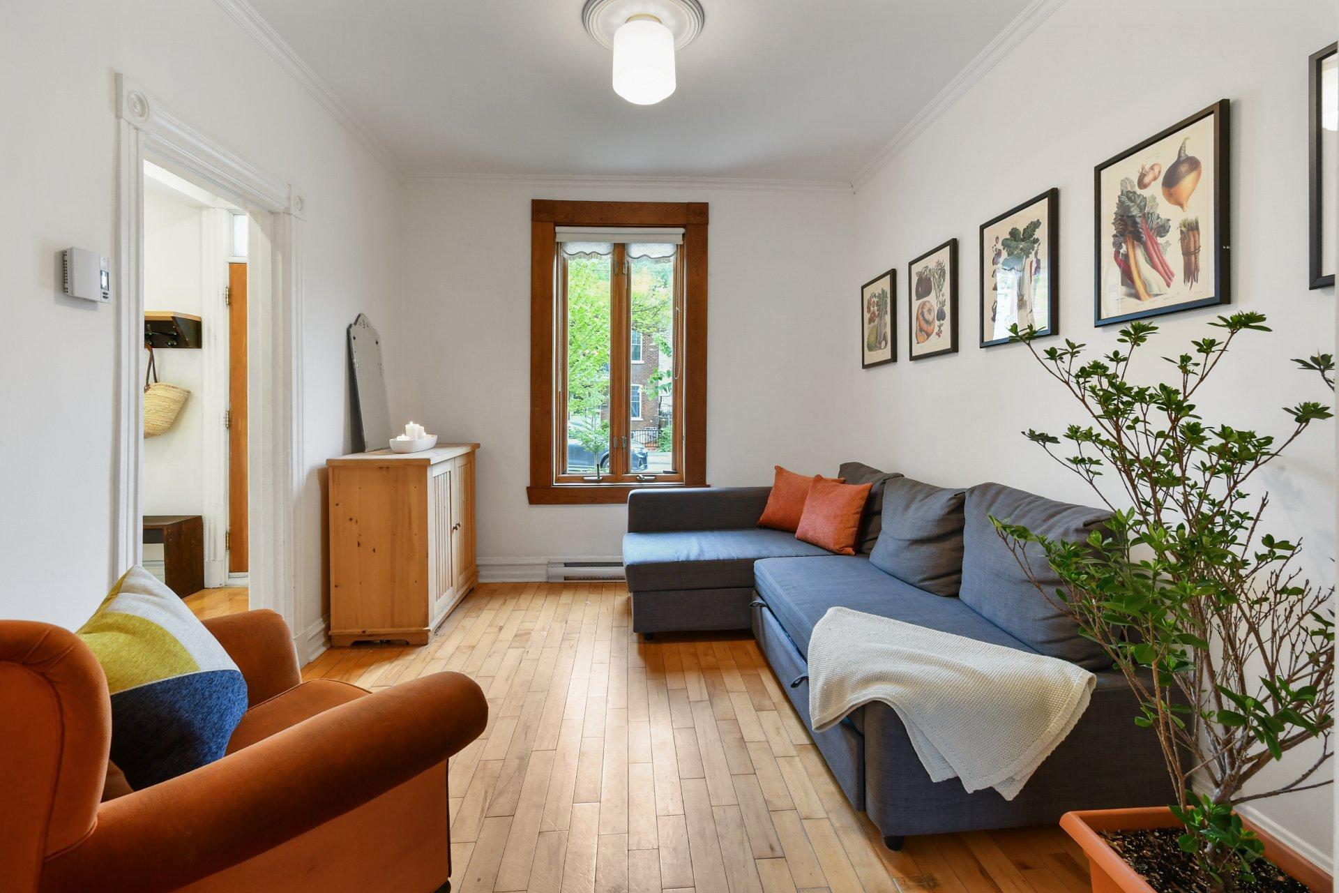 









7507


Rue Boyer

,
Montréal (Villeray/Saint-Michel/Parc-Extension),




QC
H2R2R9

