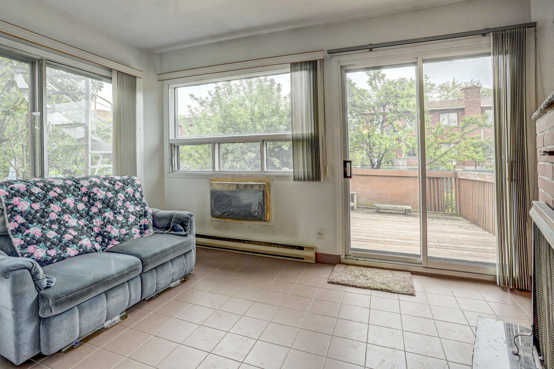 









5140

 - 5144


Av. Rosedale

,
Montréal (Côte-des-Neiges/Notre-Dame-de-Grâce),




QC
H4V2H6

