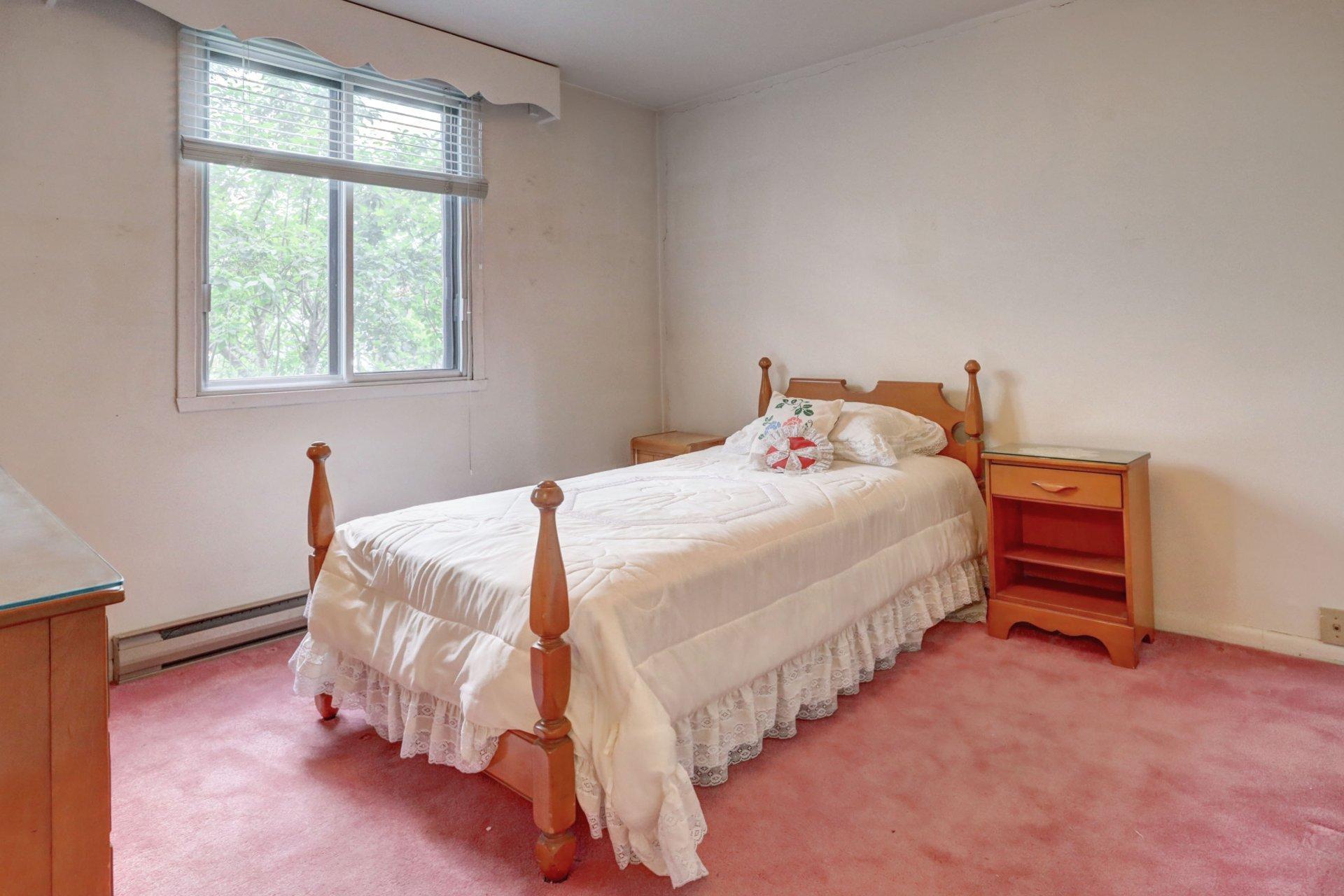 









5140

 - 5144


Av. Rosedale

,
Montréal (Côte-des-Neiges/Notre-Dame-de-Grâce),




QC
H4V2H6


