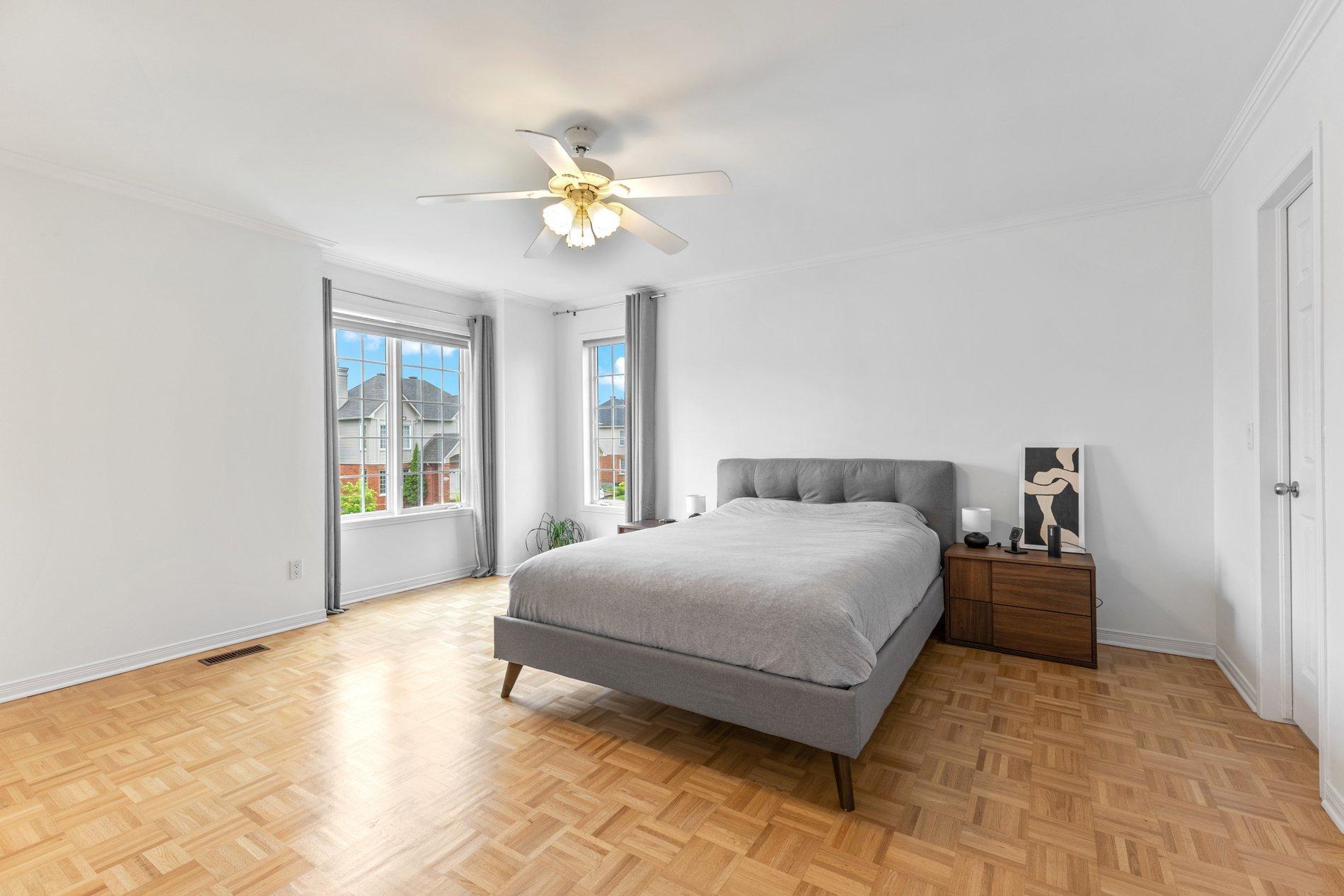 









18661


Rue Auban

,
Montréal (Pierrefonds-Roxboro),




QC
H9K1P6

