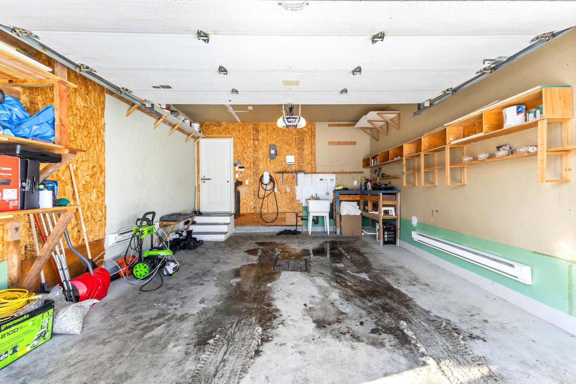 









18661


Rue Auban

,
Montréal (Pierrefonds-Roxboro),




QC
H9K1P6

