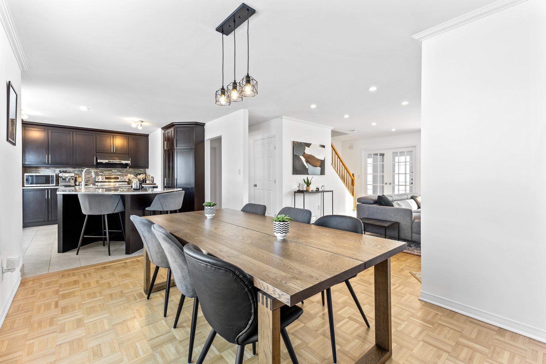 









18661


Rue Auban

,
Montréal (Pierrefonds-Roxboro),




QC
H9K1P6

