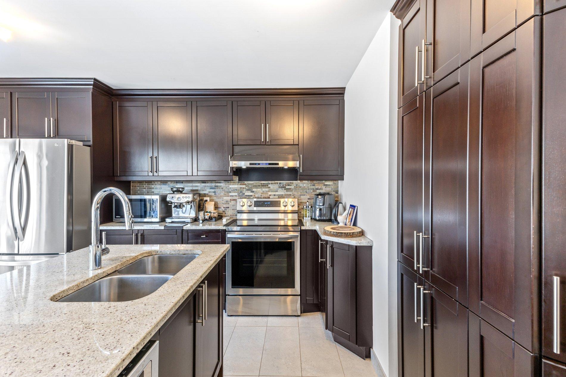 









18661


Rue Auban

,
Montréal (Pierrefonds-Roxboro),




QC
H9K1P6


