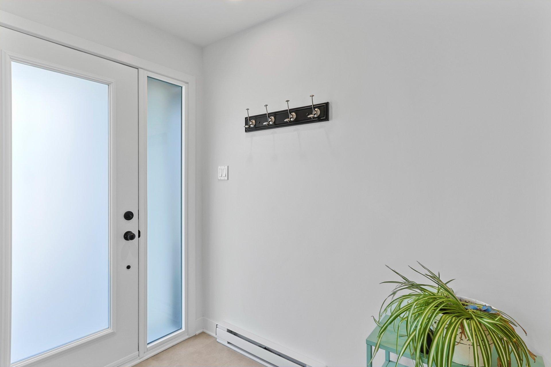 









165


Rue Donald

,
Salaberry-de-Valleyfield,




QC
J6S5G7

