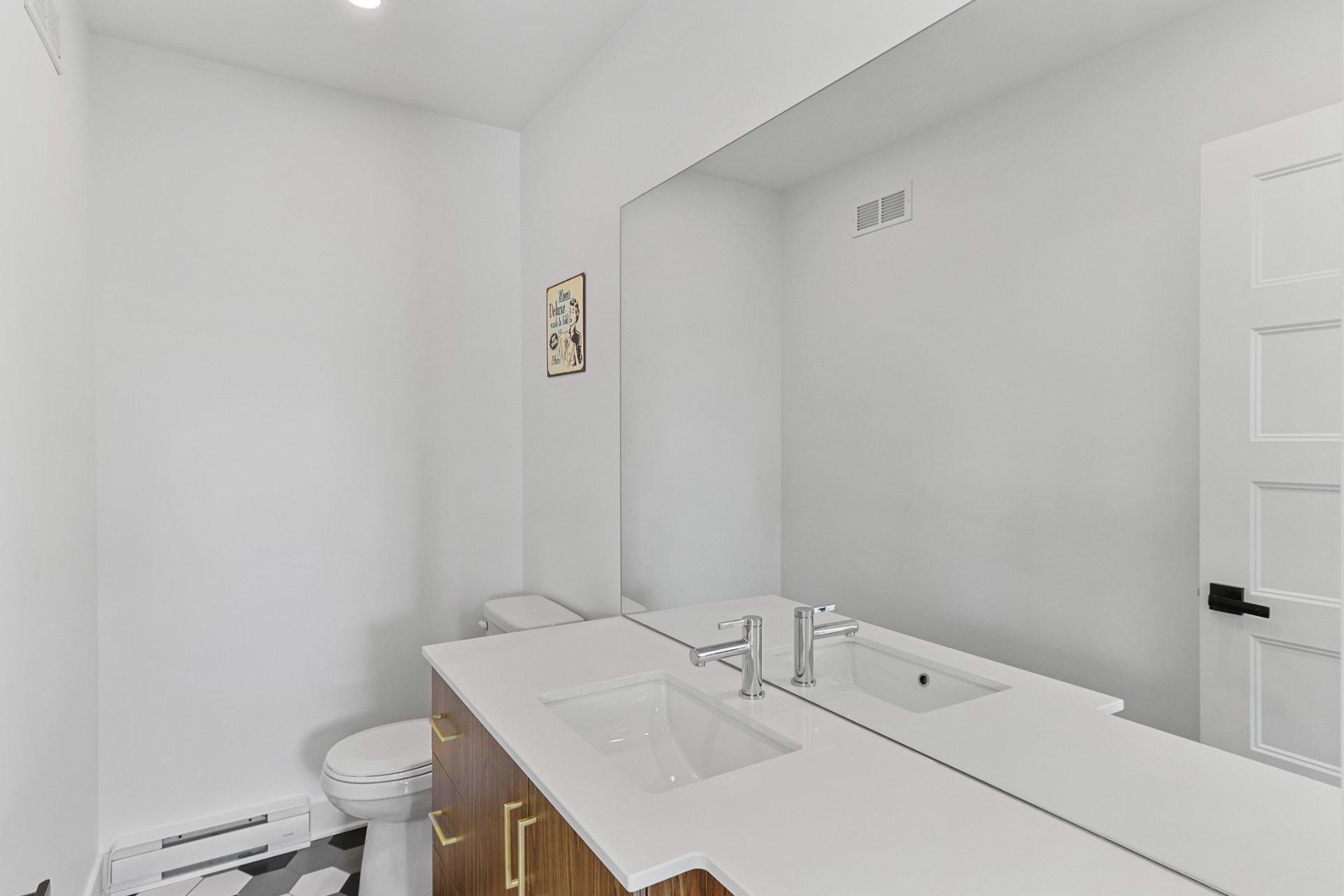 









165


Rue Donald

,
Salaberry-de-Valleyfield,




QC
J6S5G7

