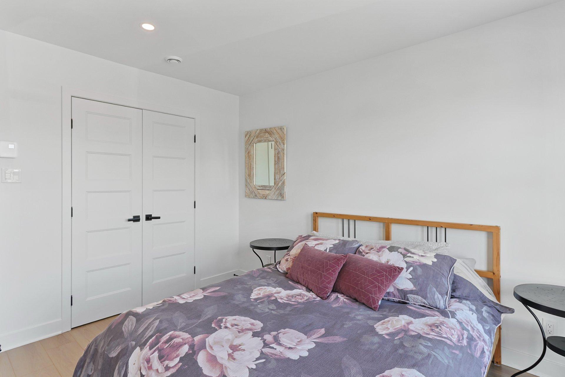 









165


Rue Donald

,
Salaberry-de-Valleyfield,




QC
J6S5G7

