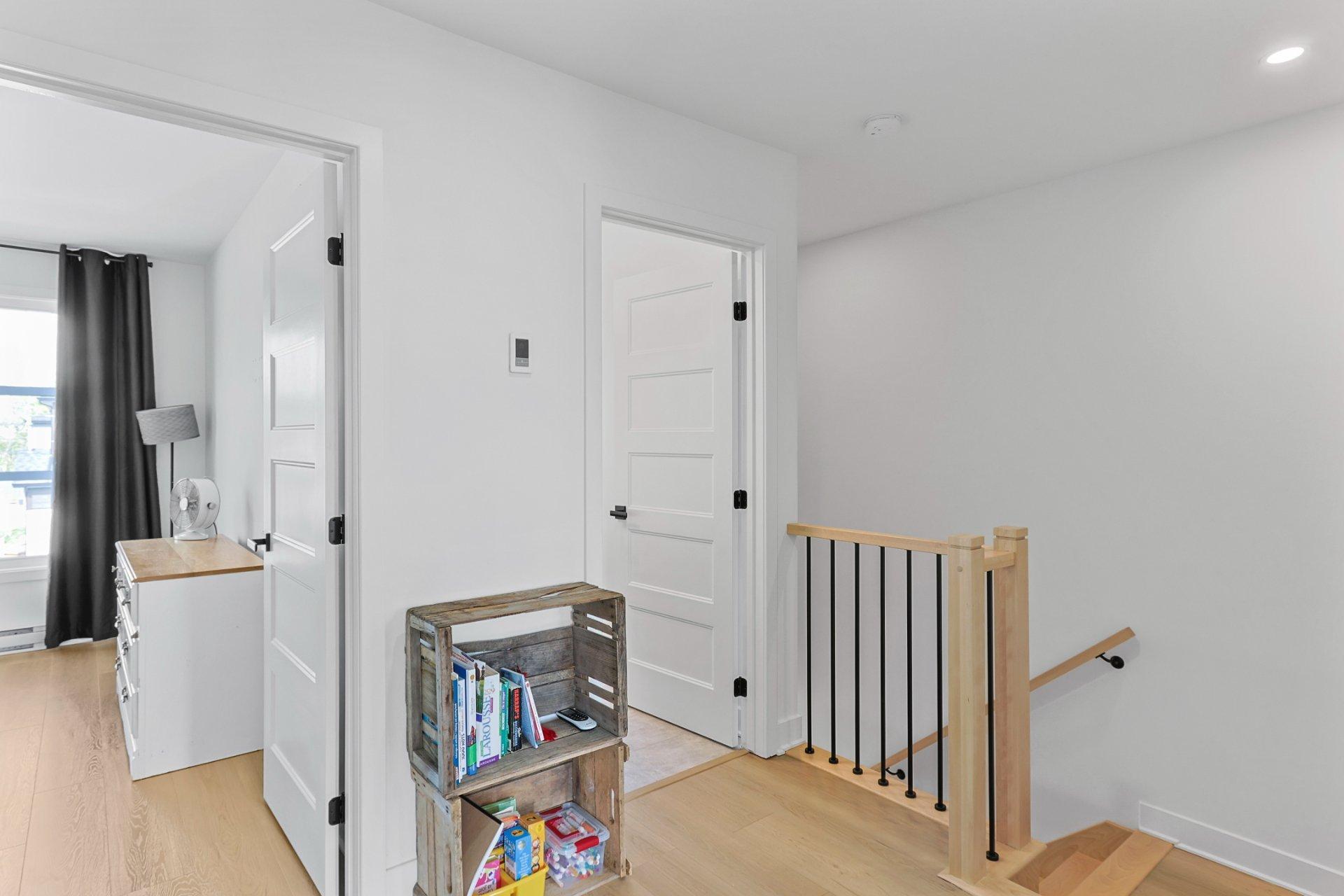 









165


Rue Donald

,
Salaberry-de-Valleyfield,




QC
J6S5G7

