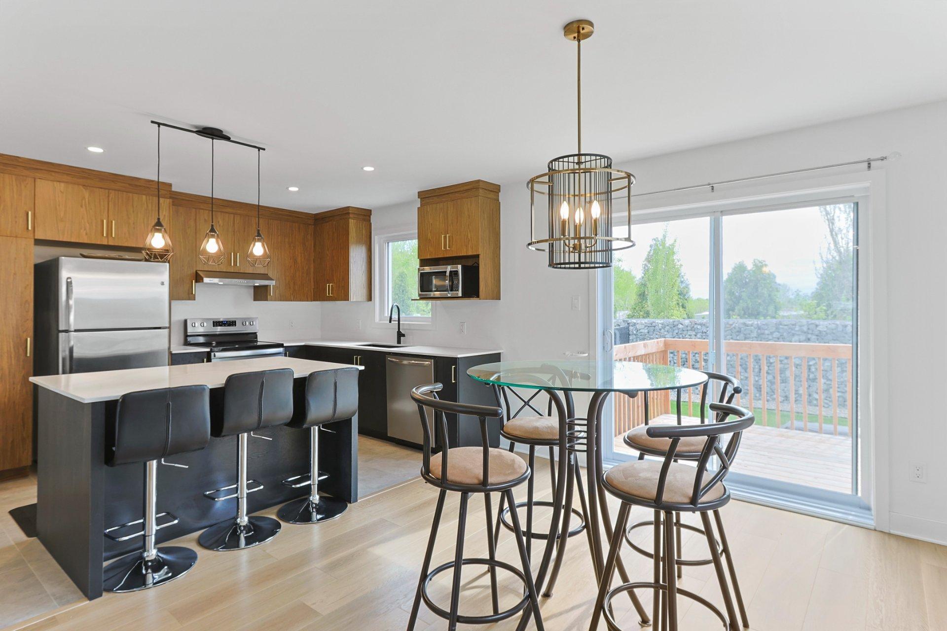 









165


Rue Donald

,
Salaberry-de-Valleyfield,




QC
J6S5G7

