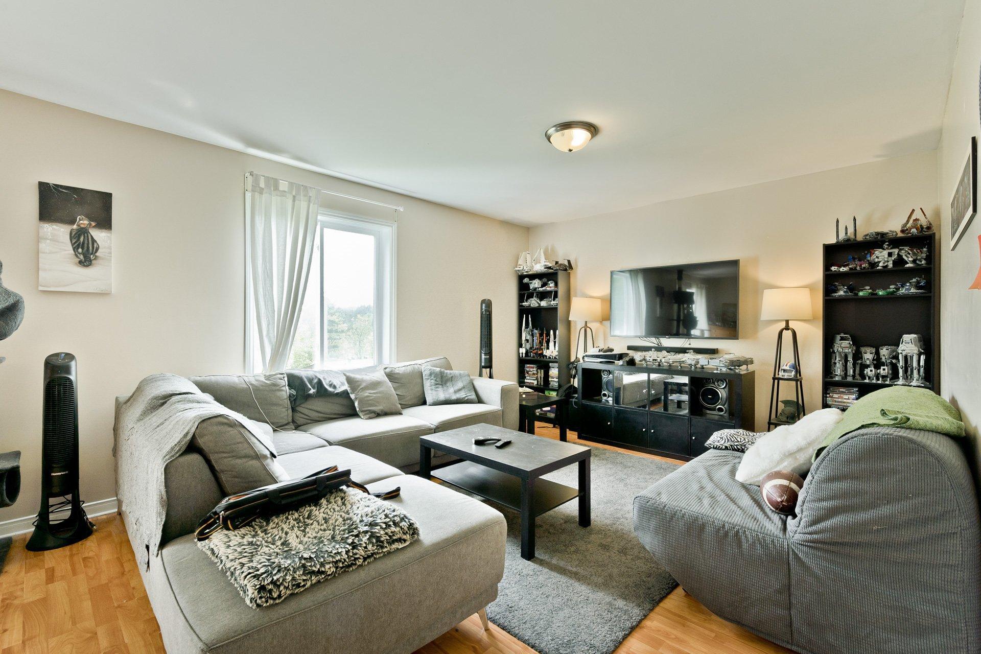 









361


Rue Argenteuil

,
Sherbrooke (Brompton/Rock Forest/Saint-Élie/Deauville),




QC
J1N2S6

