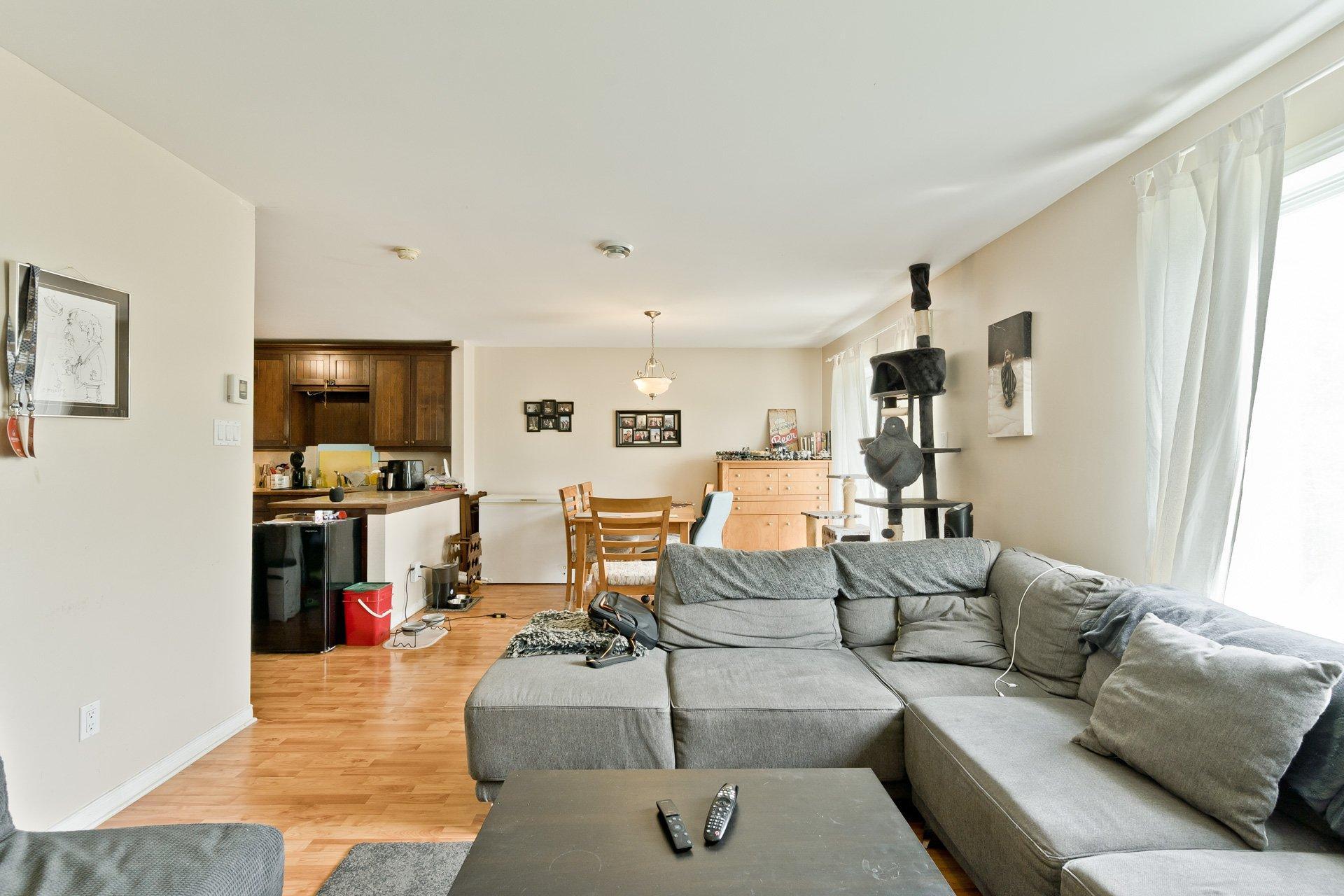 









361


Rue Argenteuil

,
Sherbrooke (Brompton/Rock Forest/Saint-Élie/Deauville),




QC
J1N2S6

