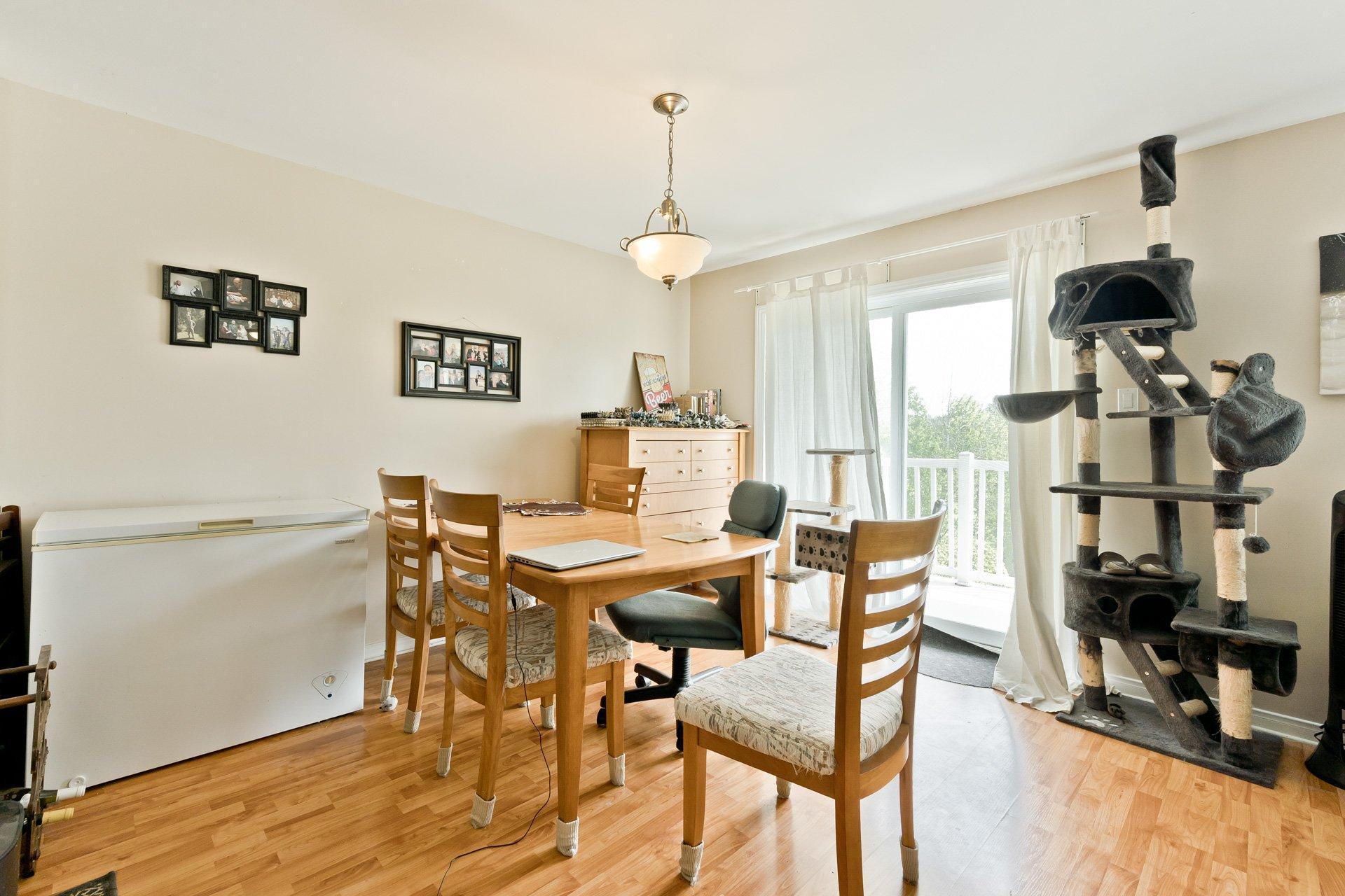 









361


Rue Argenteuil

,
Sherbrooke (Brompton/Rock Forest/Saint-Élie/Deauville),




QC
J1N2S6

