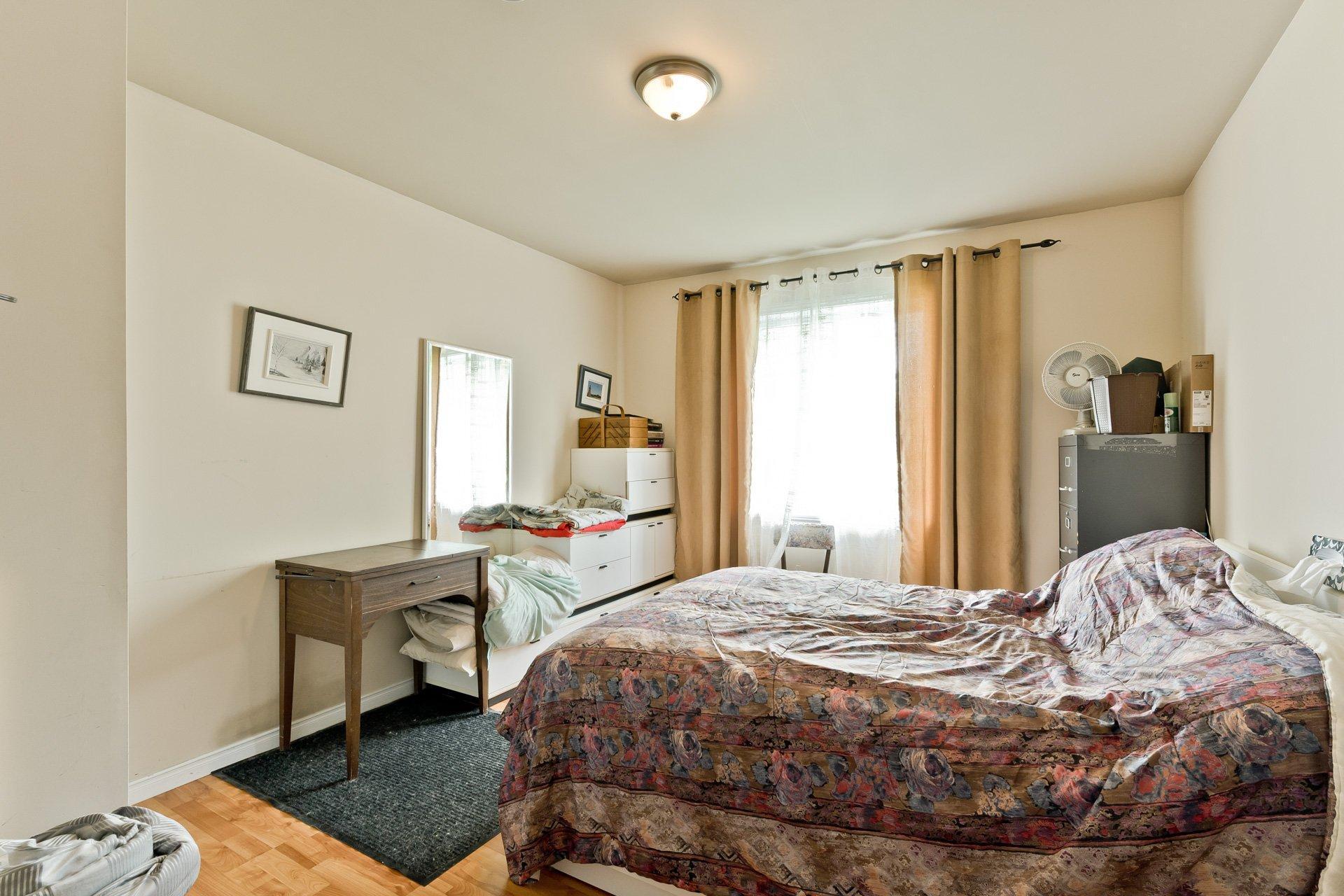 









361


Rue Argenteuil

,
Sherbrooke (Brompton/Rock Forest/Saint-Élie/Deauville),




QC
J1N2S6

