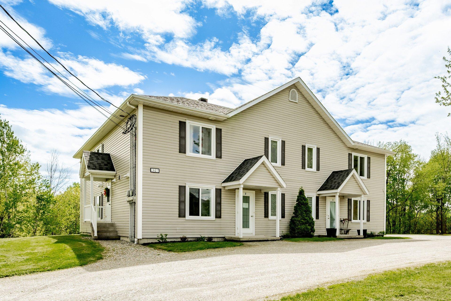 









361


Rue Argenteuil

,
Sherbrooke (Brompton/Rock Forest/Saint-Élie/Deauville),




QC
J1N2S6

