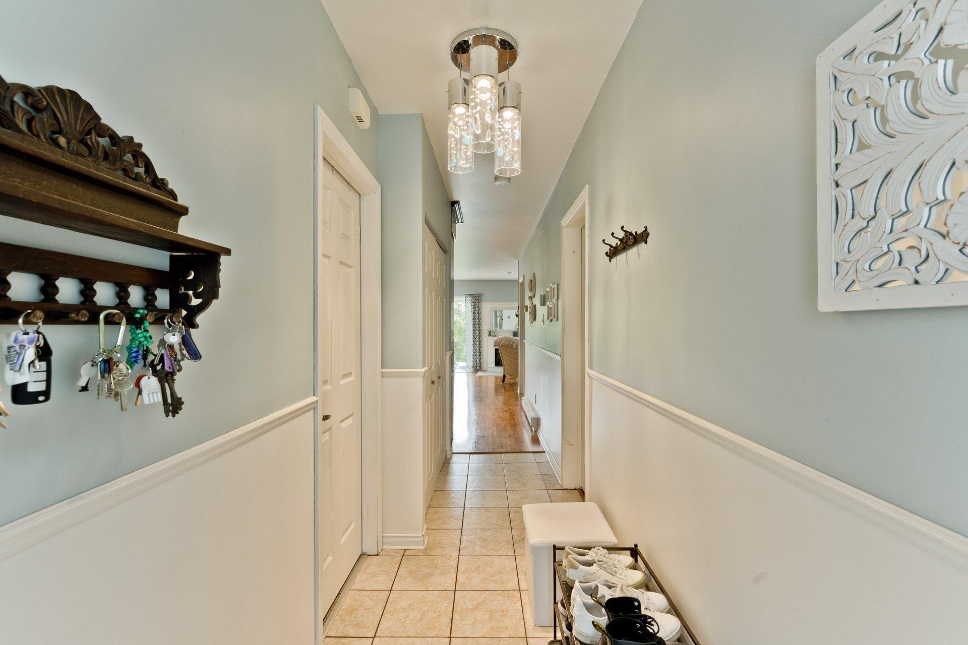 









361


Rue Argenteuil

,
Sherbrooke (Brompton/Rock Forest/Saint-Élie/Deauville),




QC
J1N2S6

