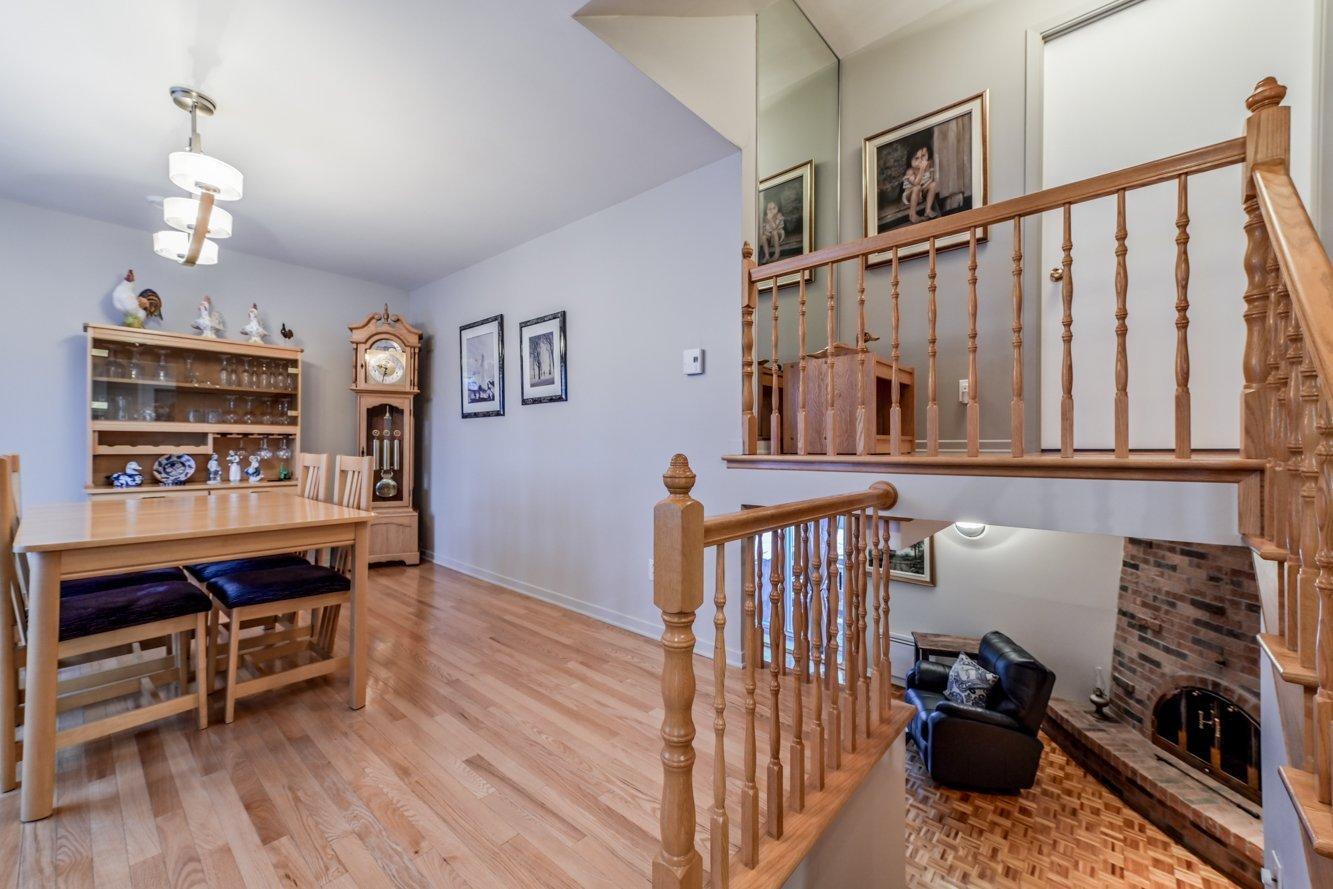 









44


Place Berlioz

,
Candiac,




QC
J5R3Z4

