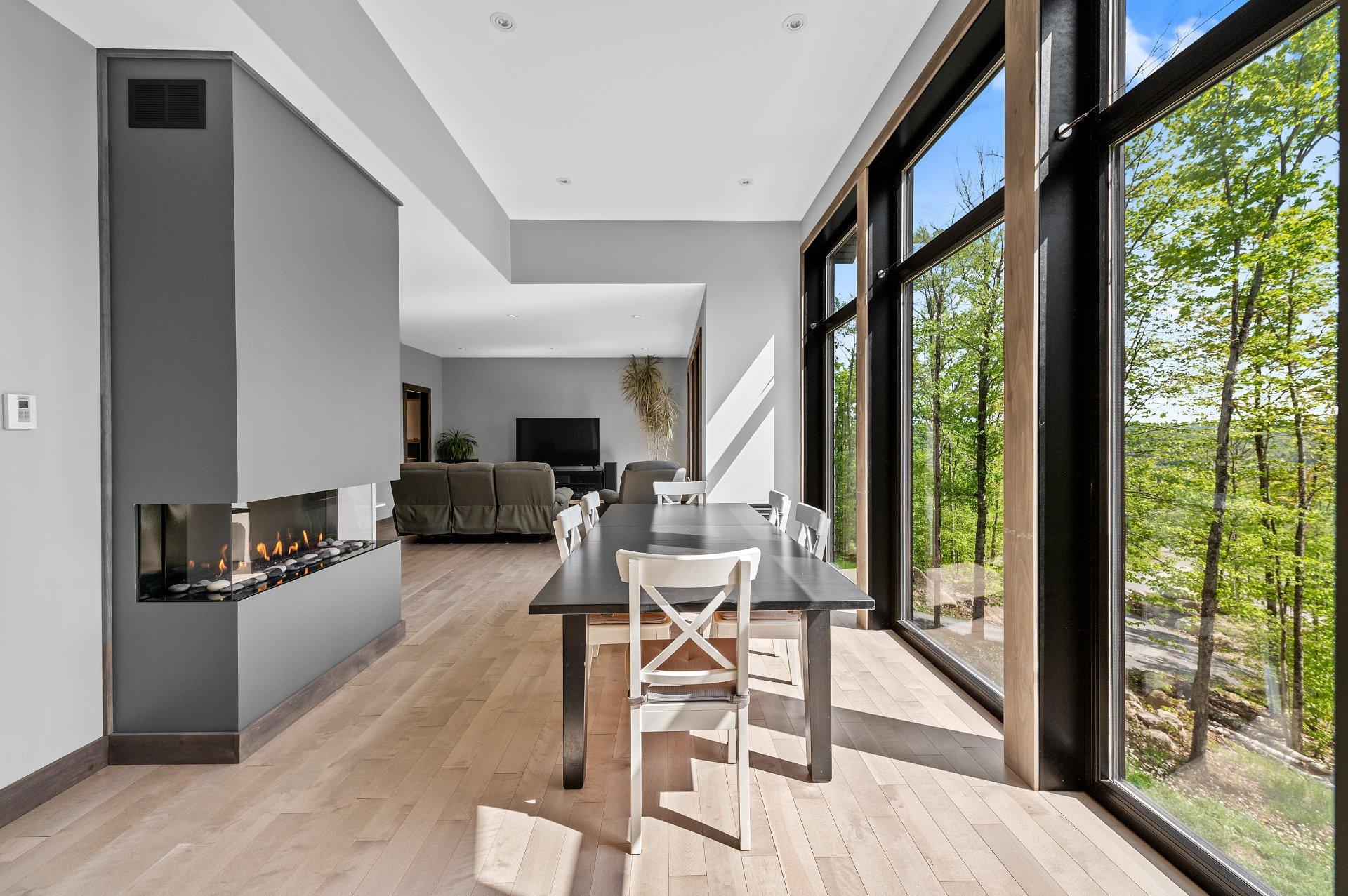 









139


Mtée des Samares

,
Sainte-Agathe-des-Monts,




QC
J8C0R7

