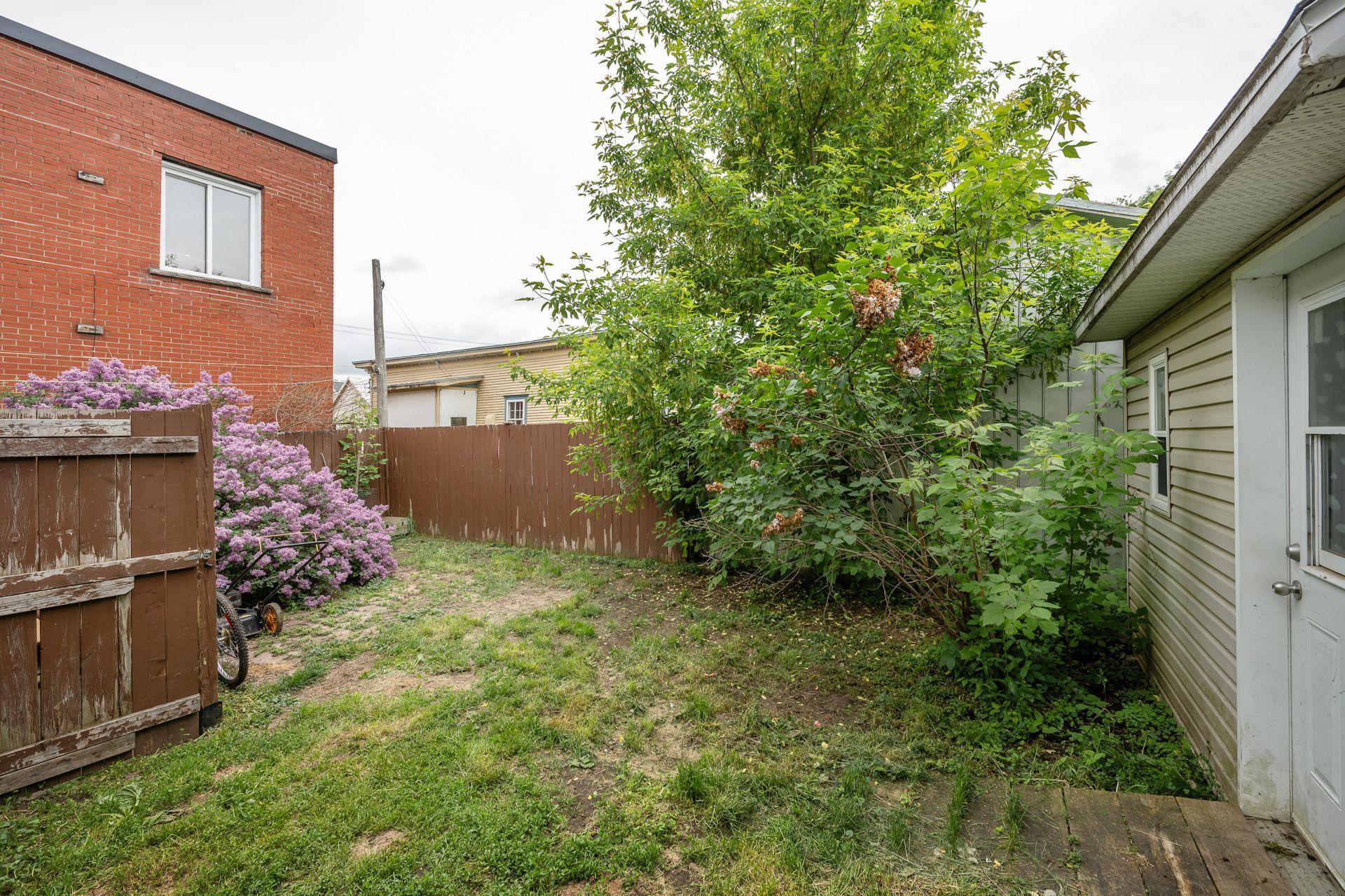 









66


Rue St-Paul

,
Saint-Jean-sur-Richelieu,




QC
J3B1Z2

