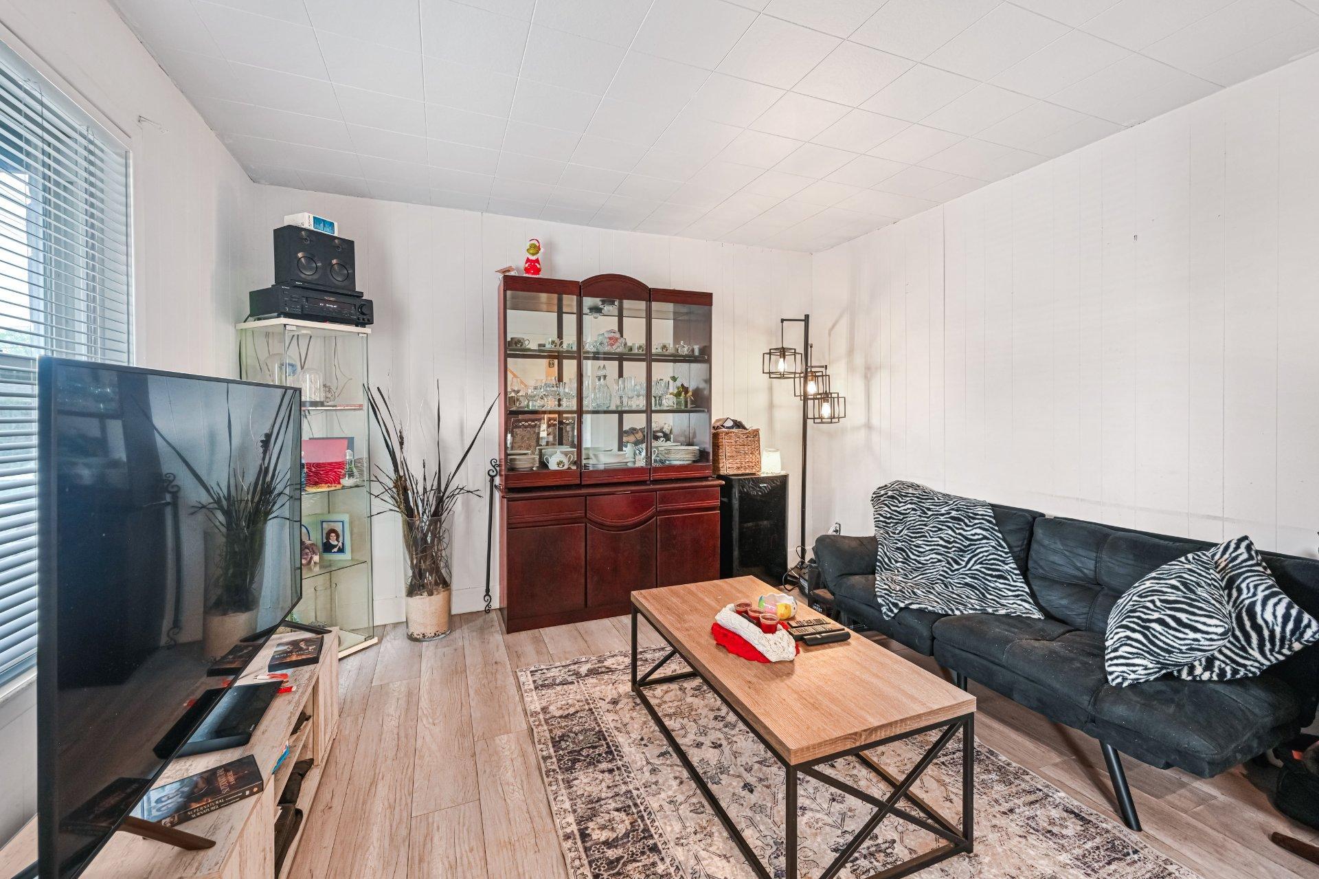 









66


Rue St-Paul

,
Saint-Jean-sur-Richelieu,




QC
J3B1Z2

