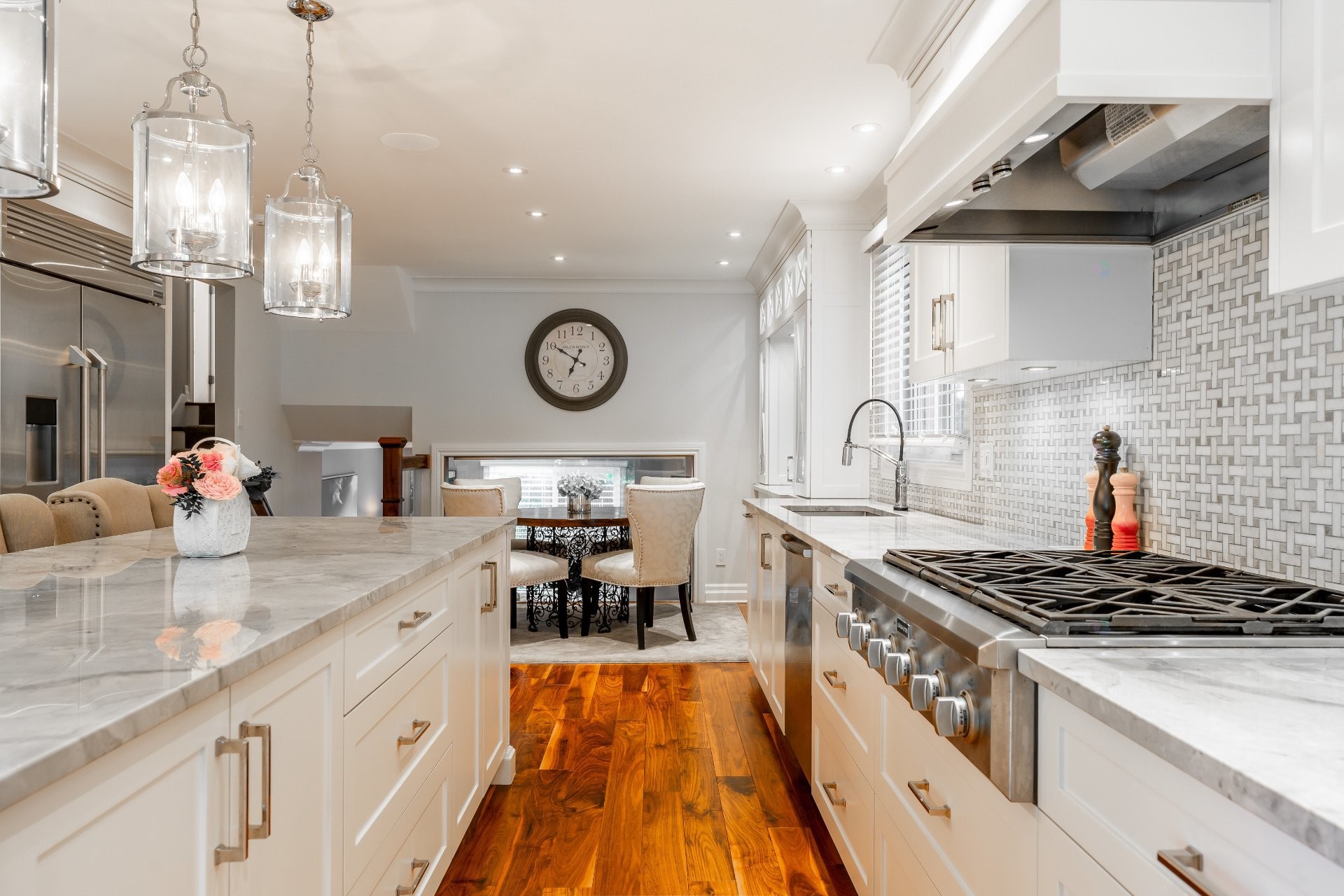 









264


Brighton Drive

,
Beaconsfield,




QC
H9W2L6

