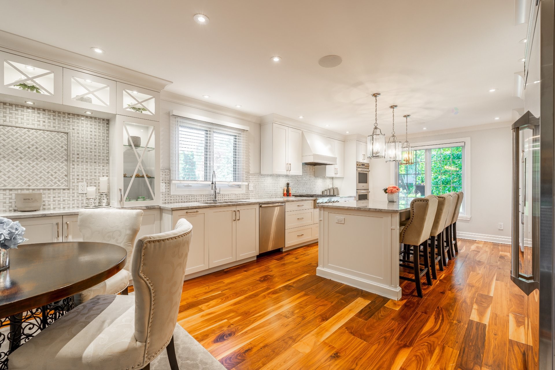 









264


Brighton Drive

,
Beaconsfield,




QC
H9W2L6

