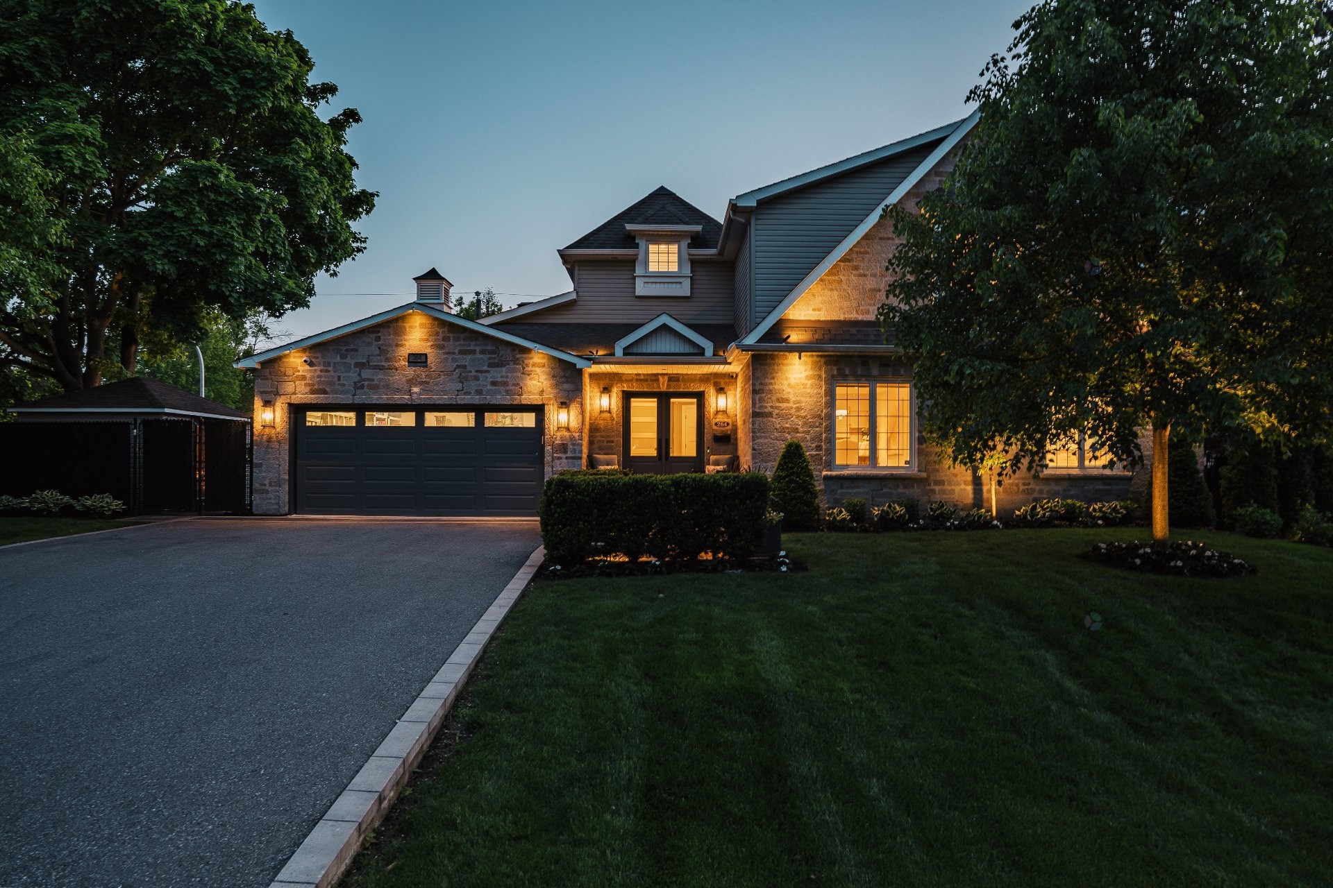 









264


Brighton Drive

,
Beaconsfield,




QC
H9W2L6

