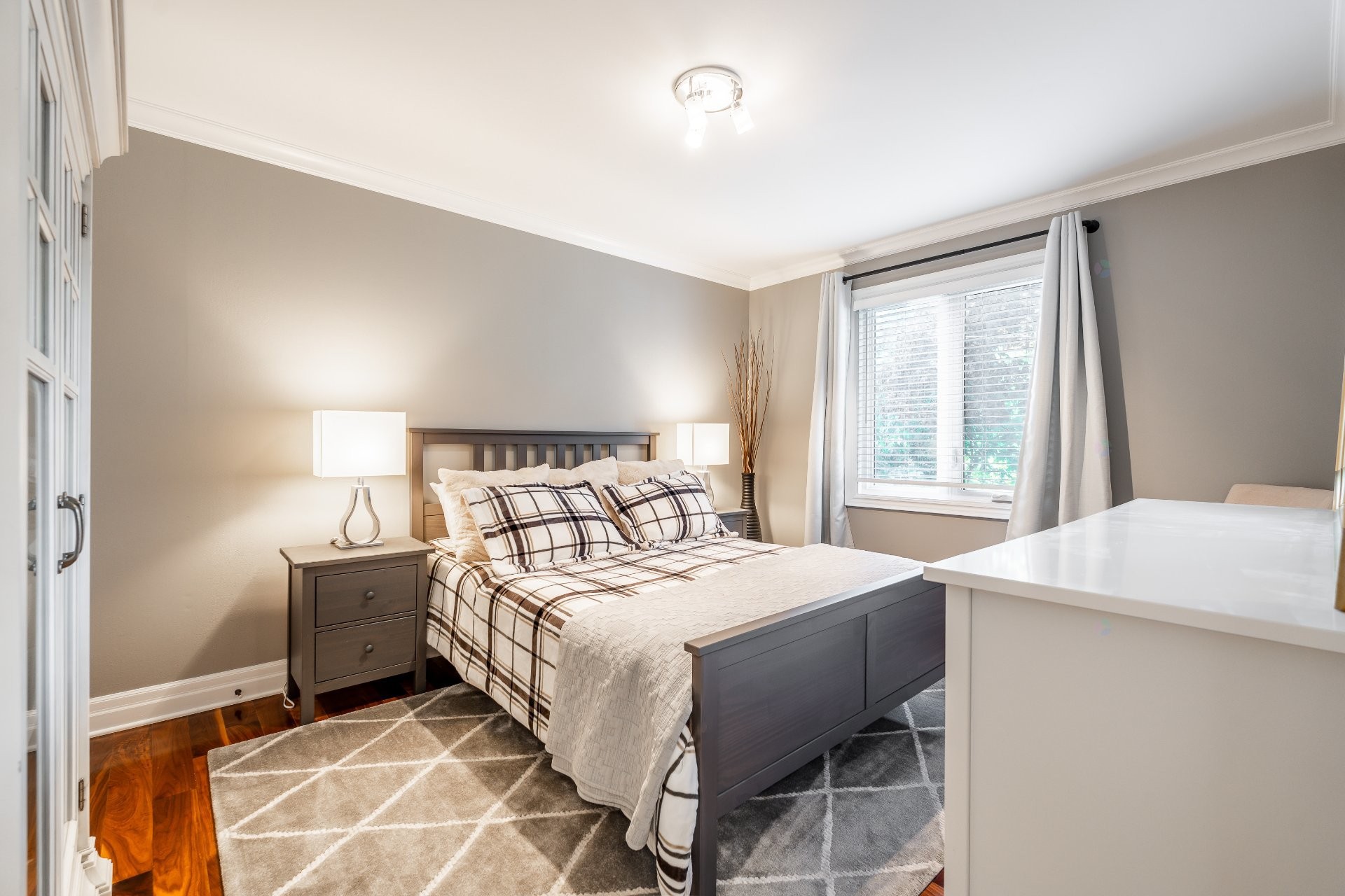 









264


Brighton Drive

,
Beaconsfield,




QC
H9W2L6

