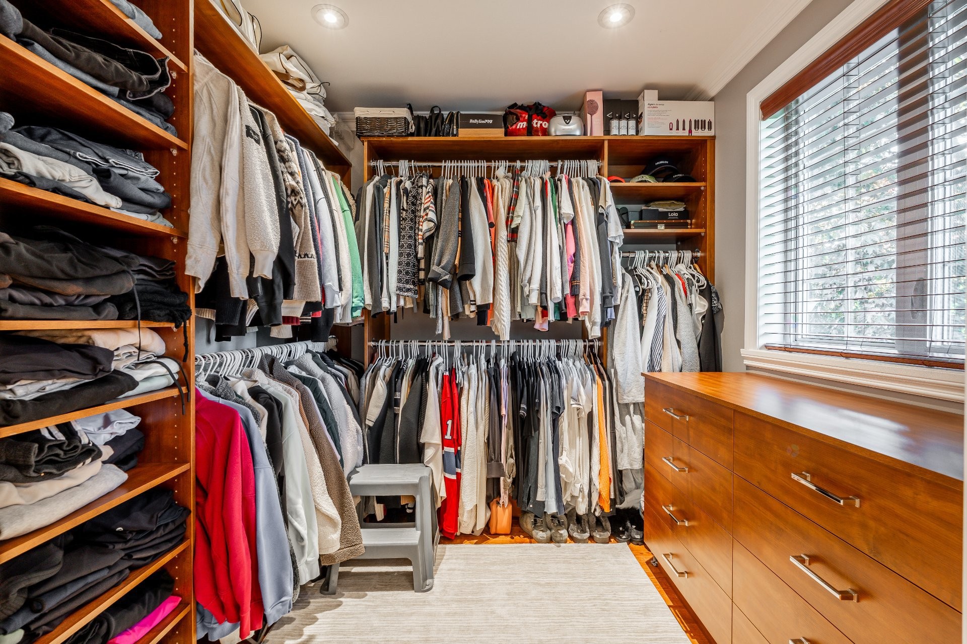 









264


Brighton Drive

,
Beaconsfield,




QC
H9W2L6

