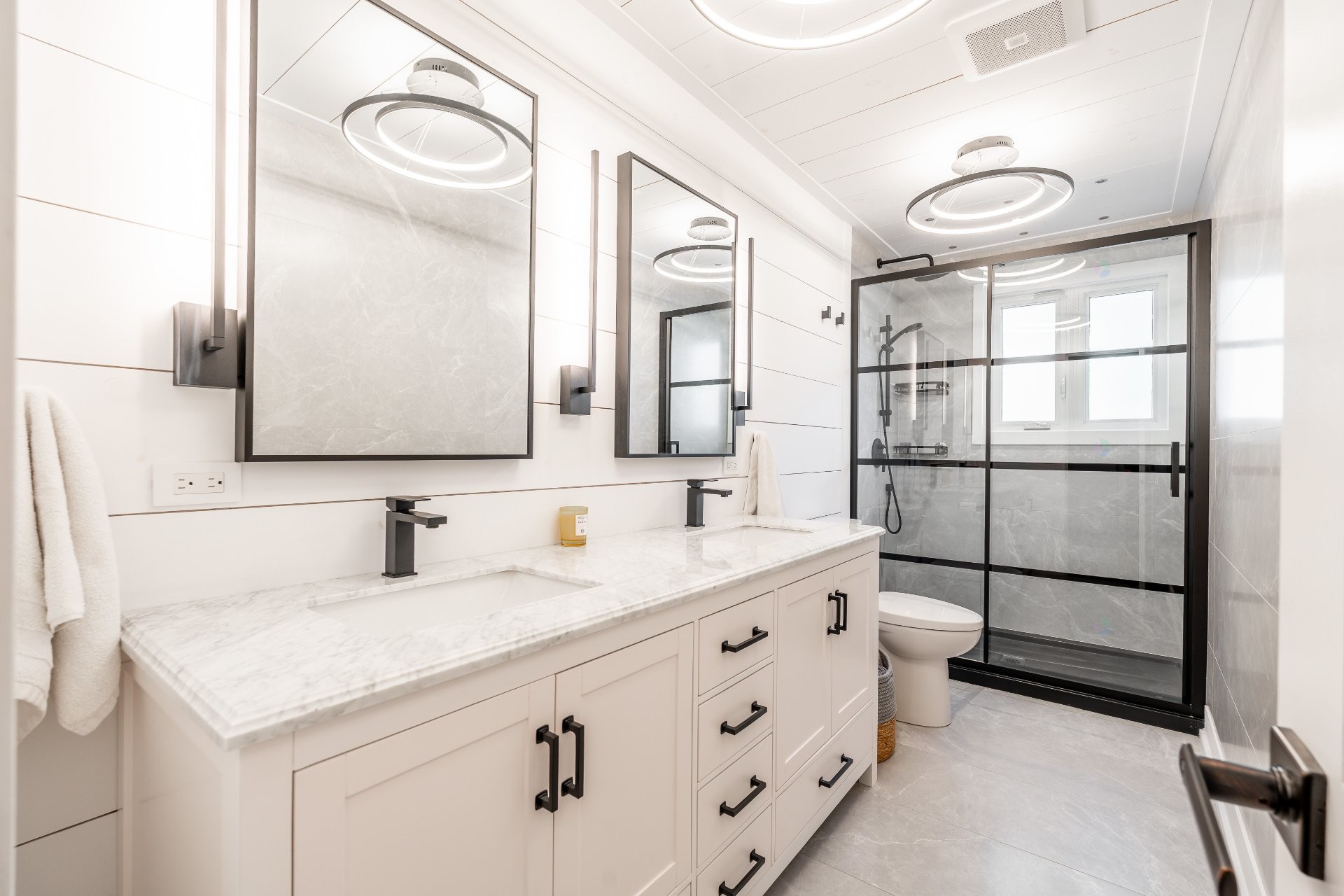 









264


Brighton Drive

,
Beaconsfield,




QC
H9W2L6

