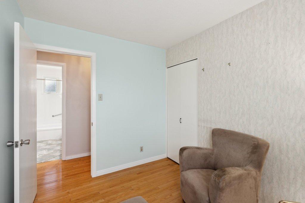 









469


Rue St-Mathieu

,
Gatineau (Gatineau),




QC
J8P2Y1

