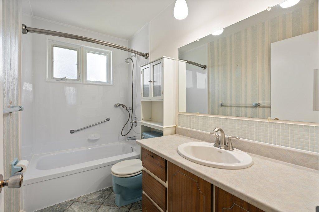 









469


Rue St-Mathieu

,
Gatineau (Gatineau),




QC
J8P2Y1

