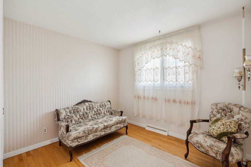 









469


Rue St-Mathieu

,
Gatineau (Gatineau),




QC
J8P2Y1

