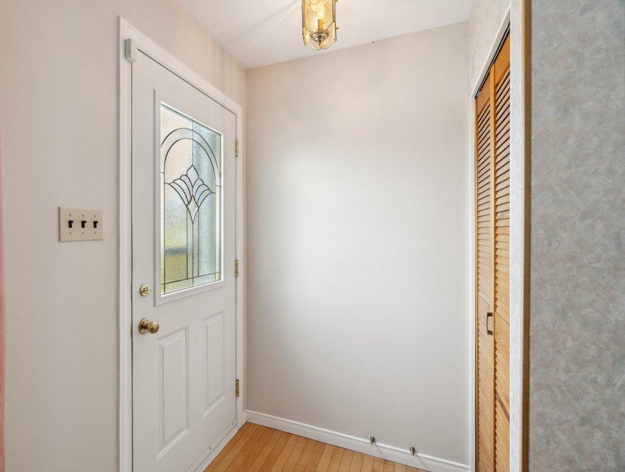 









469


Rue St-Mathieu

,
Gatineau (Gatineau),




QC
J8P2Y1

