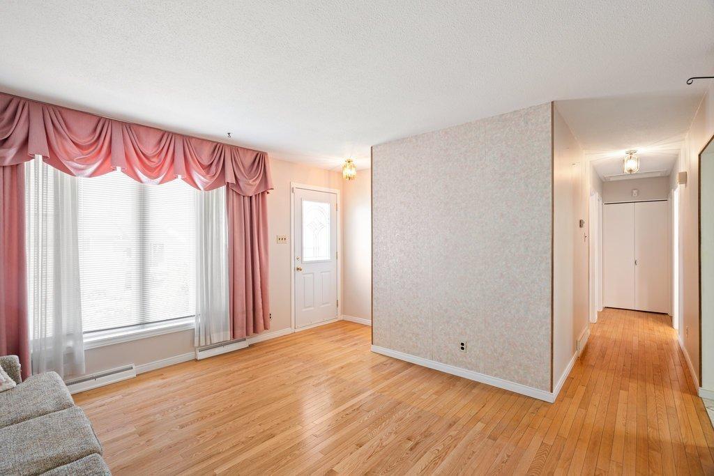 









469


Rue St-Mathieu

,
Gatineau (Gatineau),




QC
J8P2Y1

