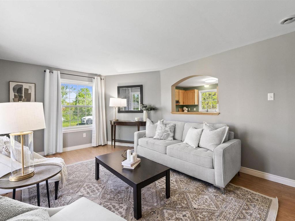 












19 Frenchy Road

,
Lantz,




NS
B2S 1R3

