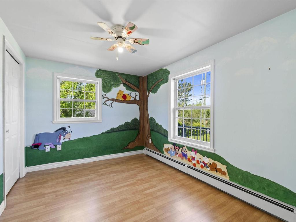 












19 Frenchy Road

,
Lantz,




NS
B2S 1R3

